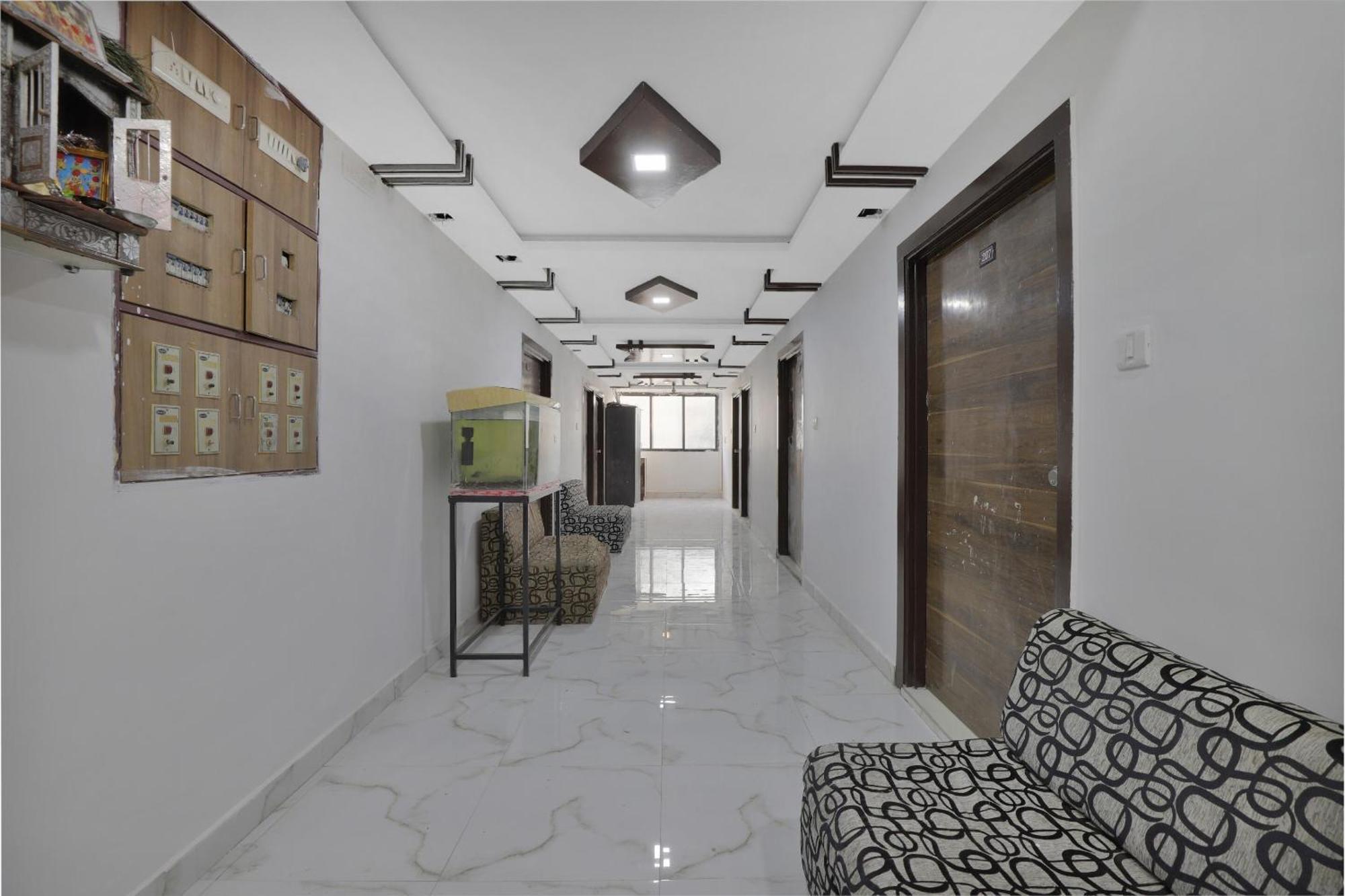 Hotel O Rudra Palace Ahmedabad Buitenkant foto